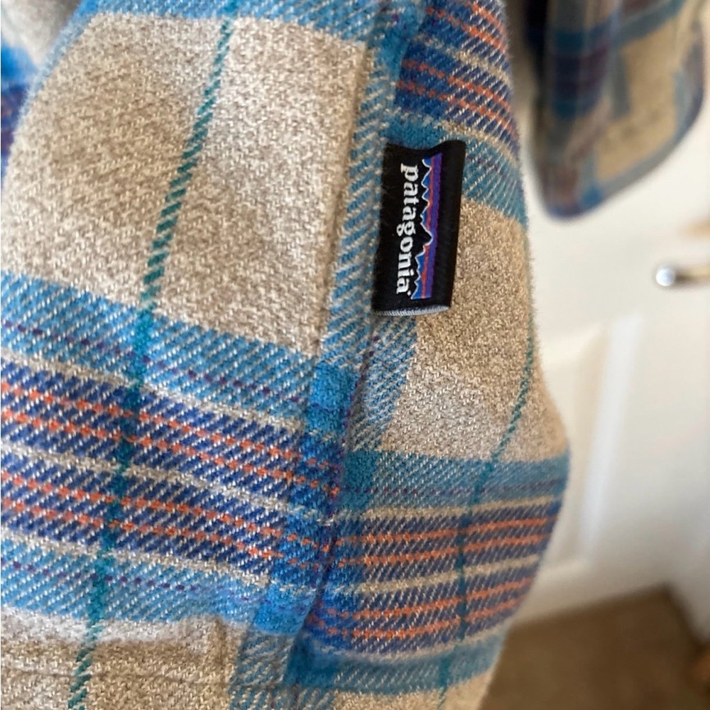 Patagonia M Fjord Flannel Shirt Plaid Andes Blue - Picture 5 of 10